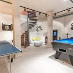 Waters-edge Complex Apartamento