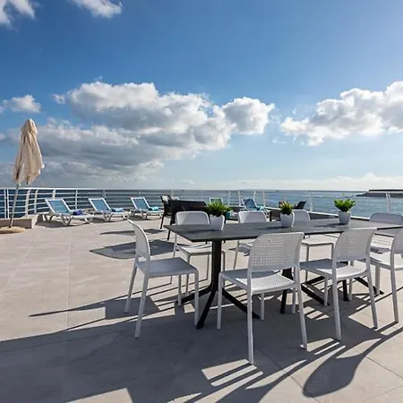 Апартаменты Waters-edge Complex