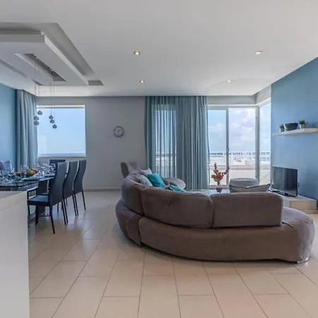Waters-edge Complex Marsaskala