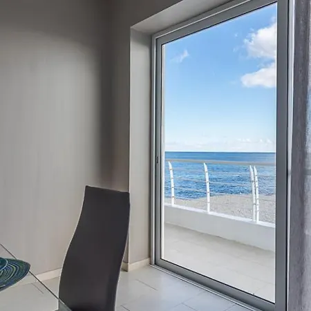Waters-edge Complex Apartment