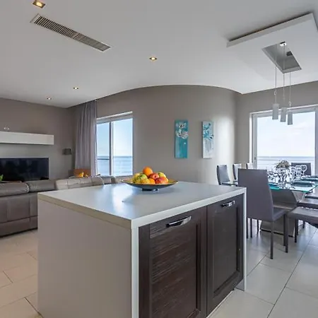 Apartment Waters-edge Complex