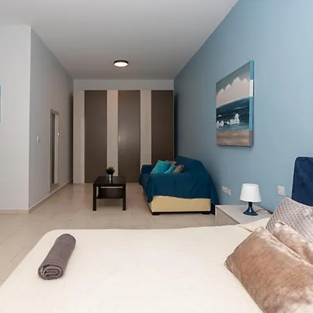 Daire Waters-edge Complex Marsaskala