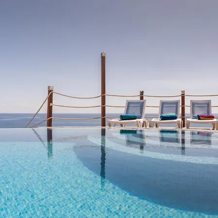 Waters-edge Complex Daire *