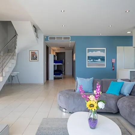 Waters-edge Complex Apartment