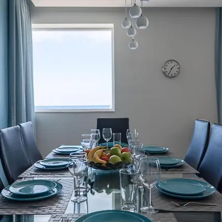 Apartment Waters-edge Complex