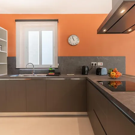 Waters-edge Complex * Marsaskala