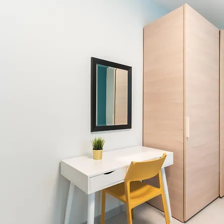 Waters-edge Complex *