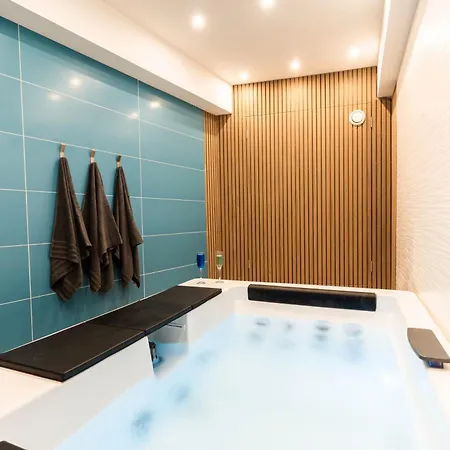Apartment Waters-edge Complex