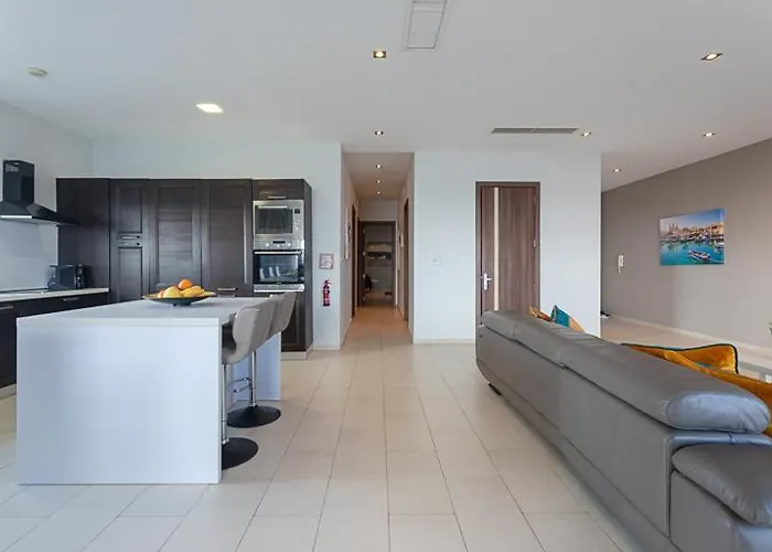 Waters-edge Complex Appartement Marsaskala