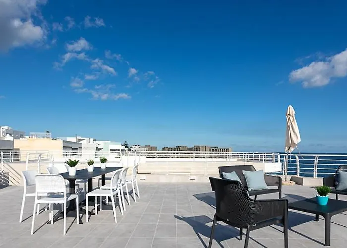 Waters-edge Complex * Marsaskala