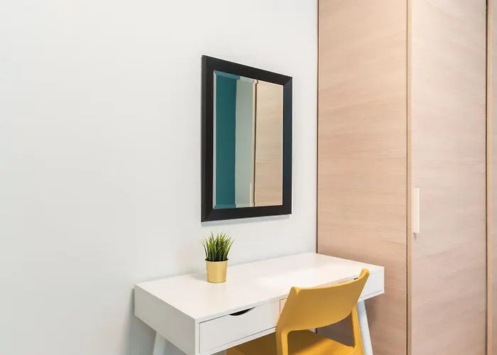 Waters-edge Complex *