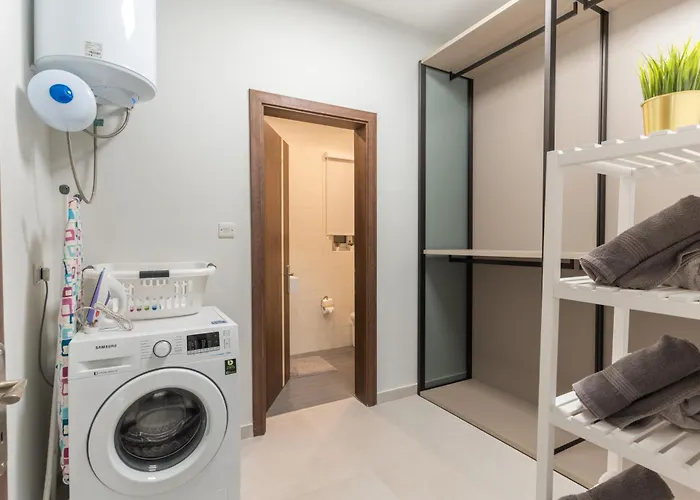 Waters-edge Complex Marsaskala